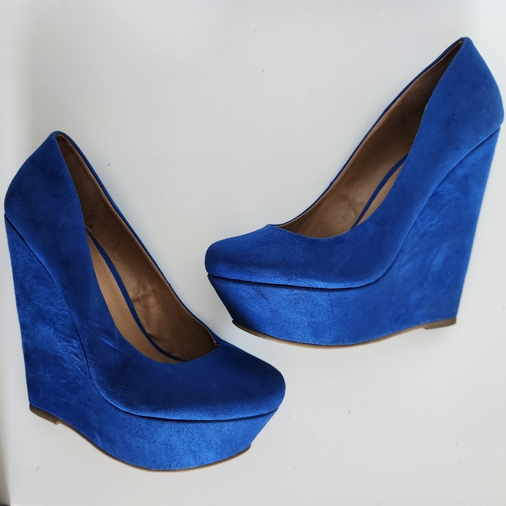 ALDO Royal blue pump Size 7